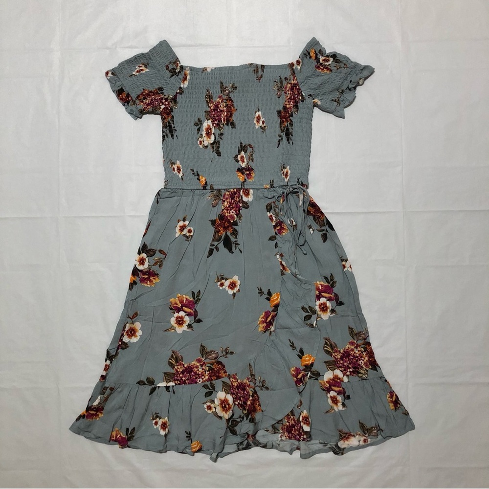 NWOT Xhilaration Women’s Smocked Bodice Off-Shoulder Floral Dusty Blue Dress XS